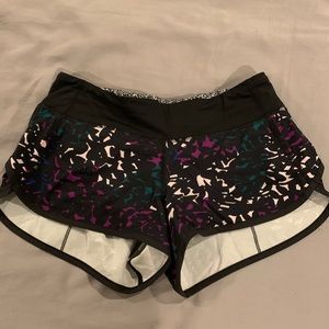 Lululemon speed shorts size 4 rare sold out pattern